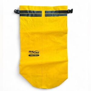 SEAL LINE 30L heavy duty dry bag. Keep things dry in wet conditions!